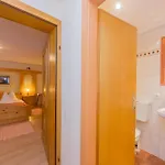 Amosergut Apartmán *